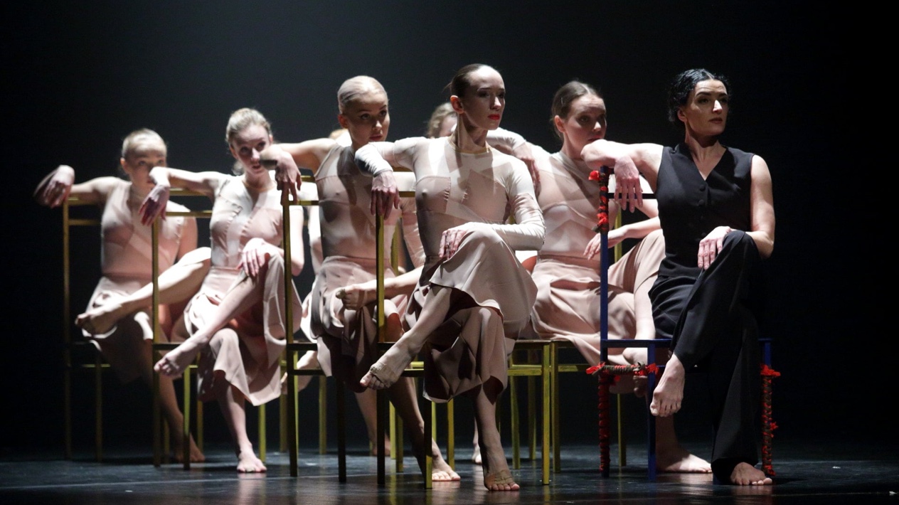 Dancers at Lasyreo Studio